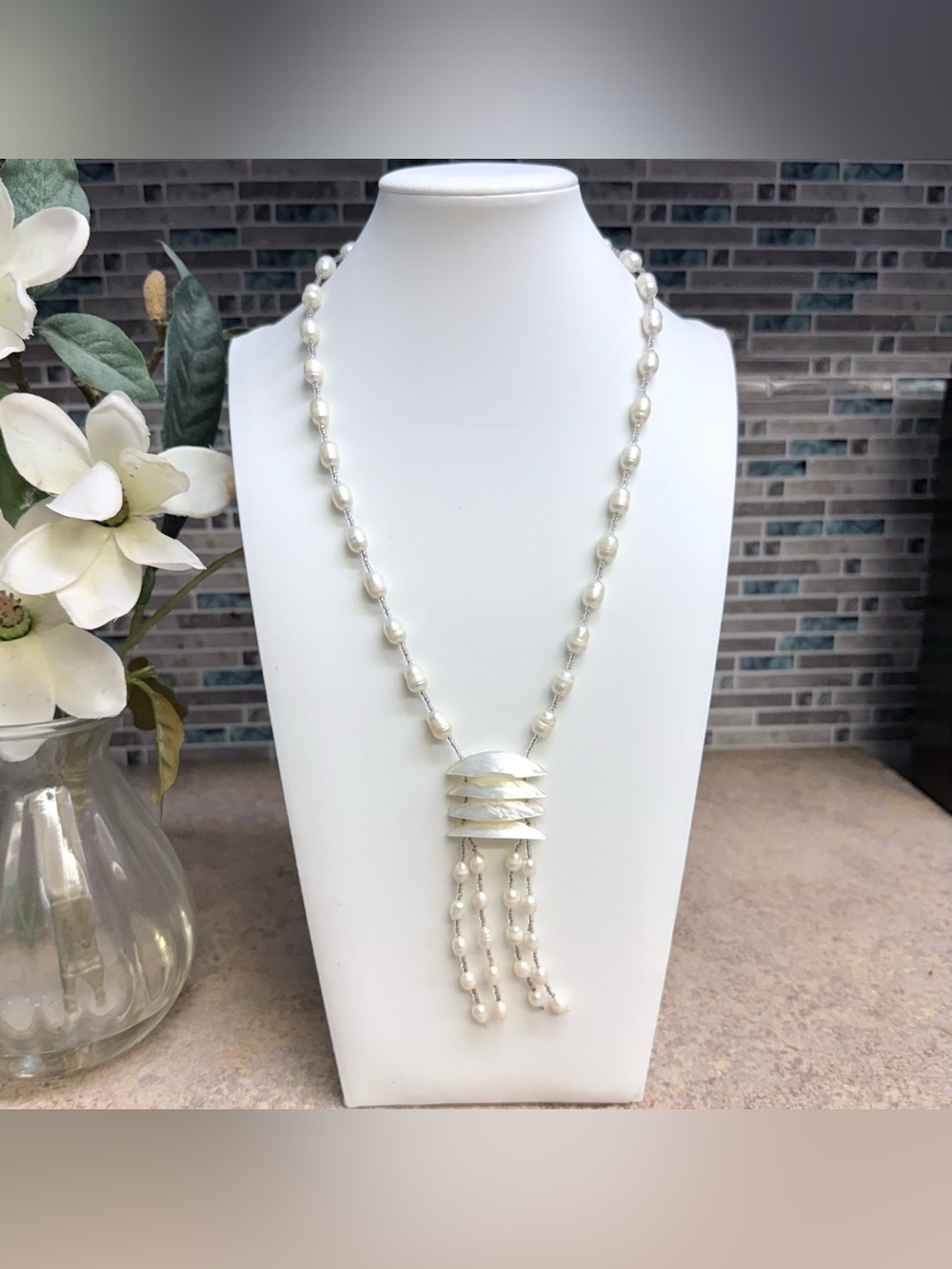 Vintage Baroque Pearl and Mother of Pearl Necklace.
